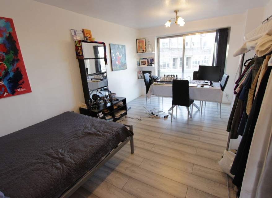 Flat Gresse Street in City of Westminster