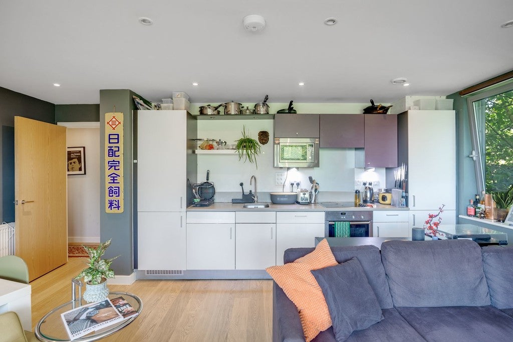 Flat Jamaica Road in Greater London