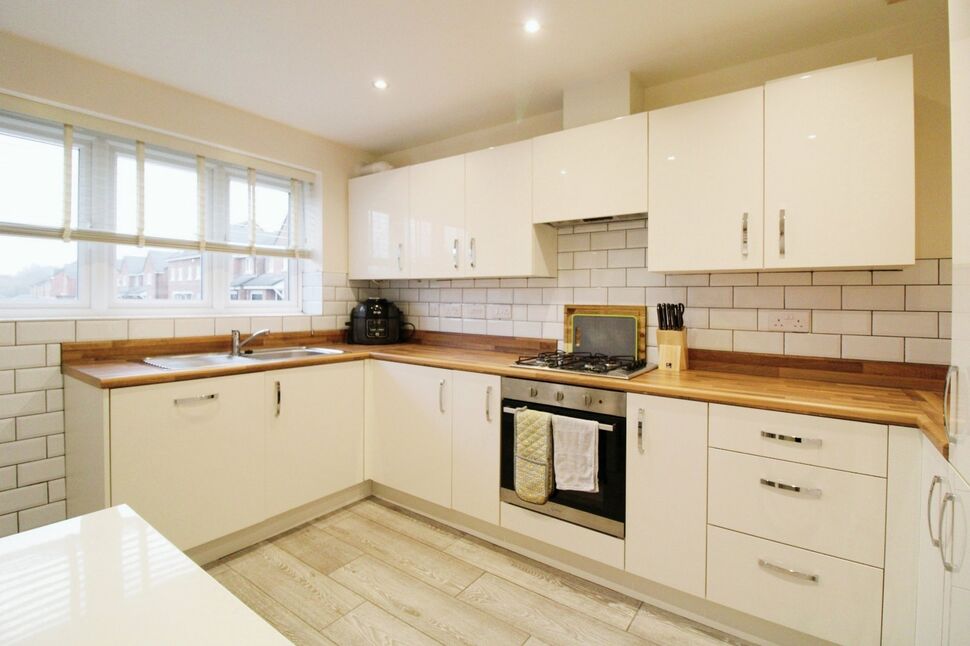 House Epsom Close in Wakefield