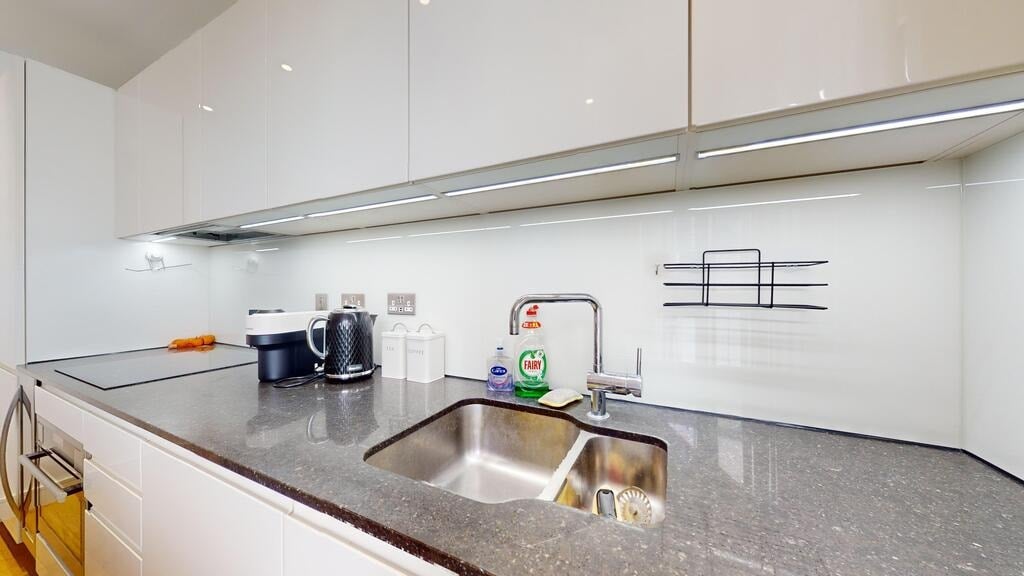 Flat Wandsworth Road in Greater London