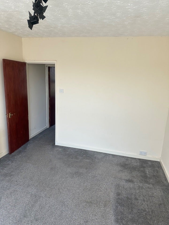 Flat Stapleton Road in Bristol