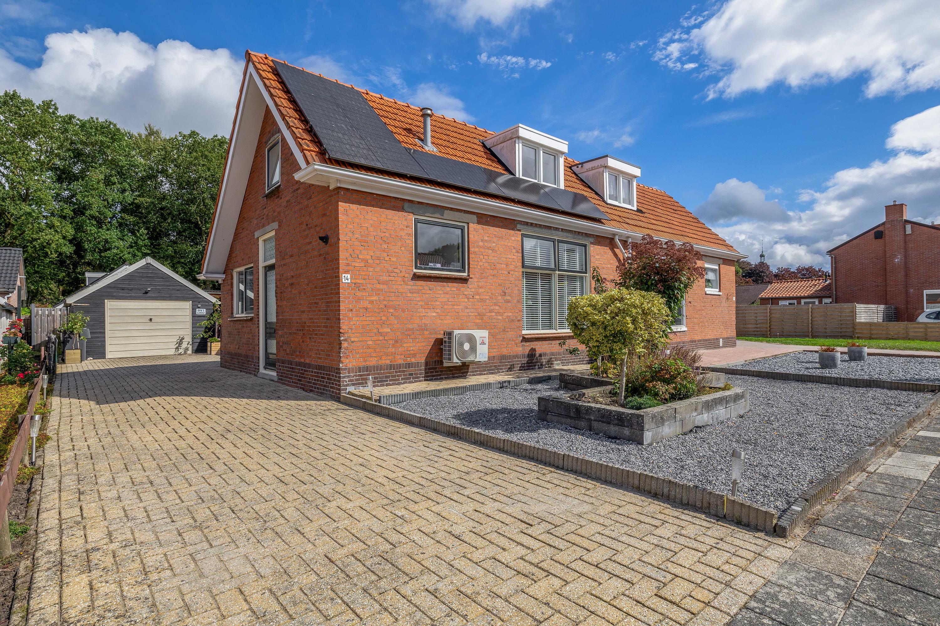 Huis Parallelweg 14 in Beerta