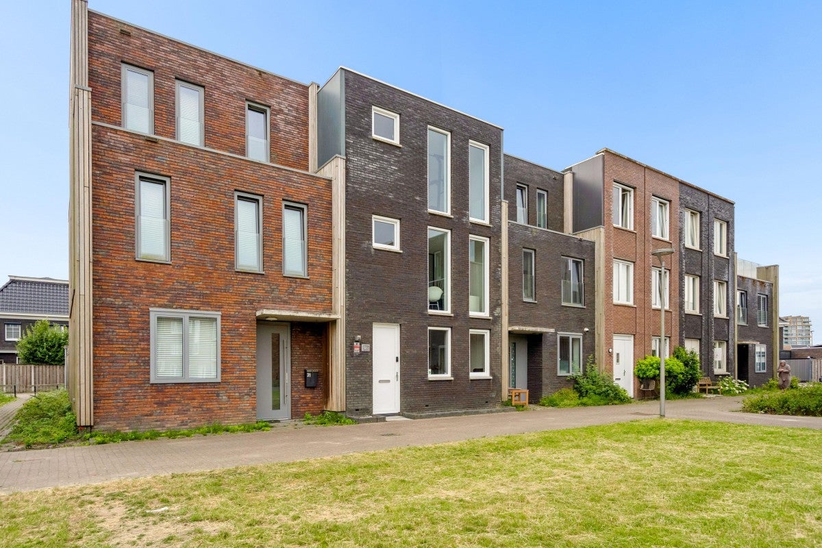 Huis Amaterasuhof 32 in Almere