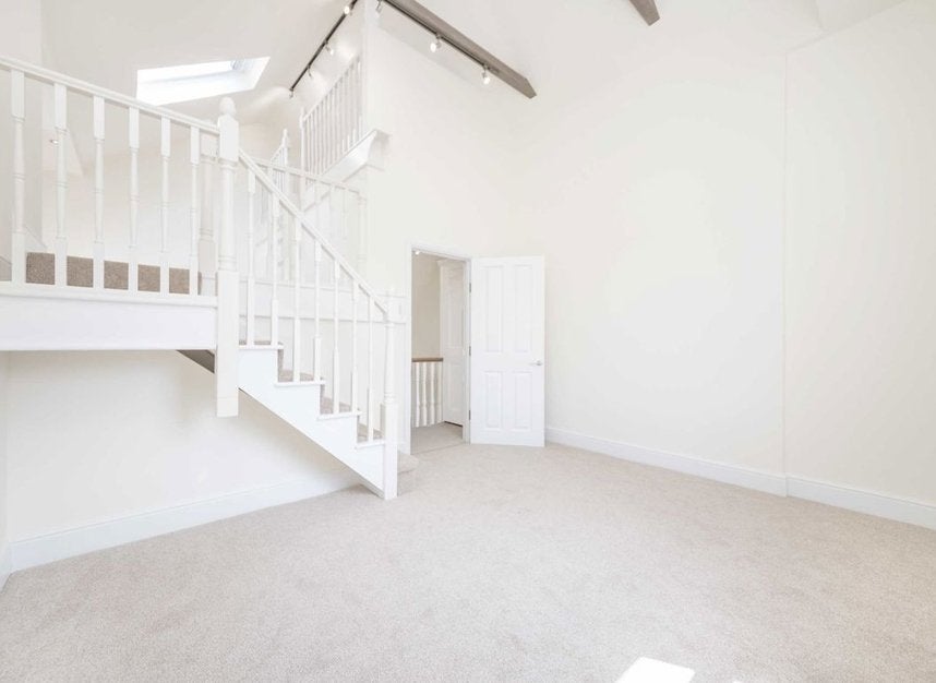 Flat Muswell Road in Greater London