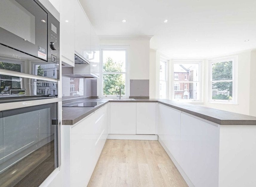 Flat Muswell Road in Greater London