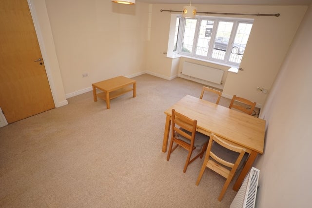 Flat Highland Drive in Loughborough