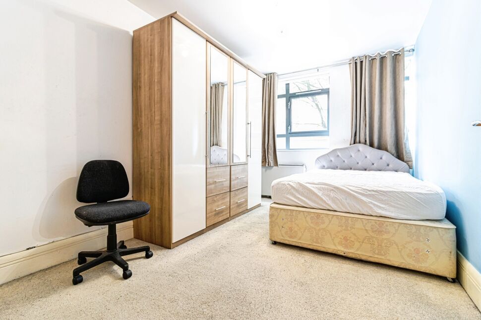 Flat Cobourg Street in Manchester