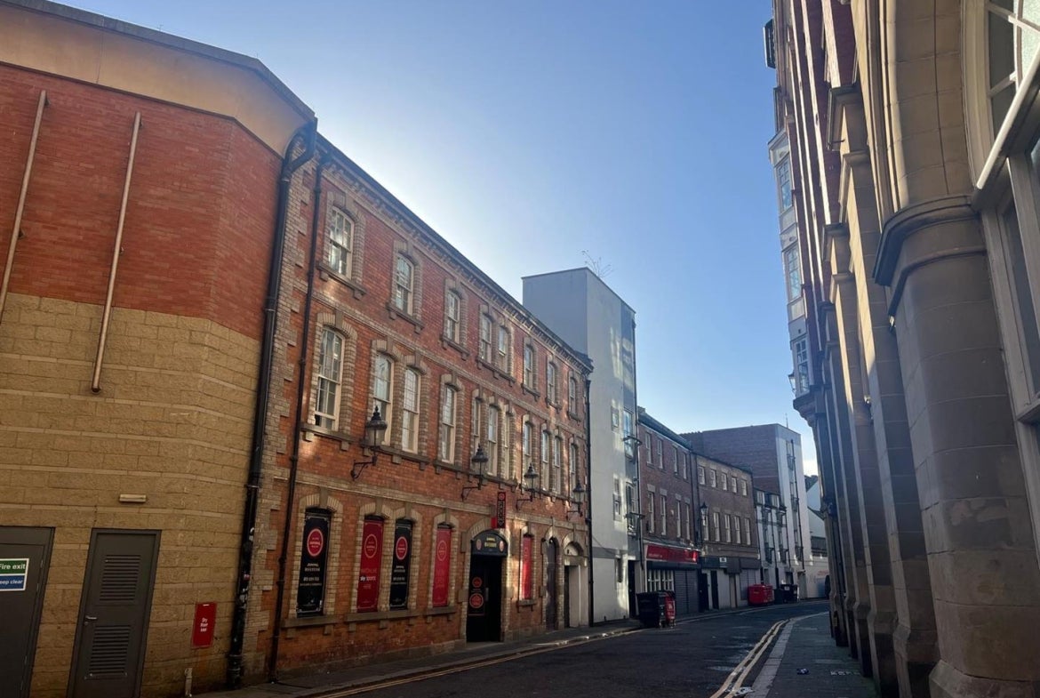 Flat Low Friar Street in Newcastle upon Tyne
