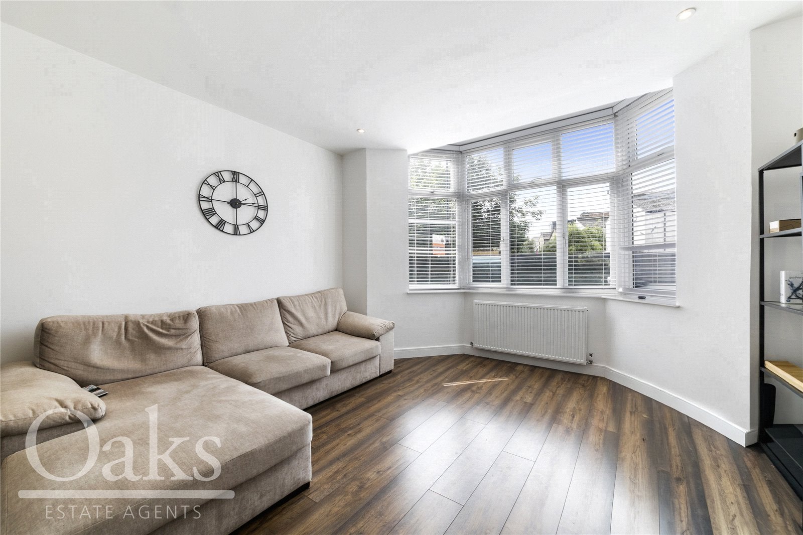 Flat Birchanger Road in Greater London