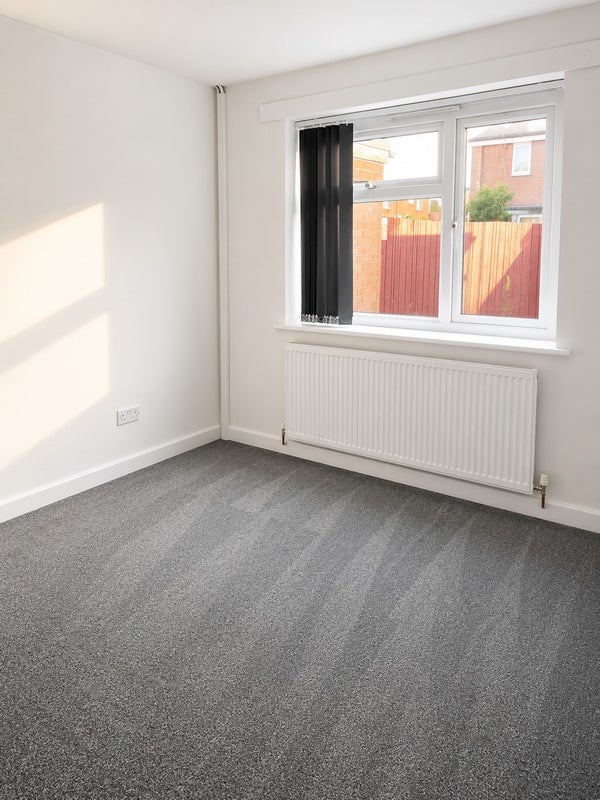 Flat Martindale Crescent in Manchester