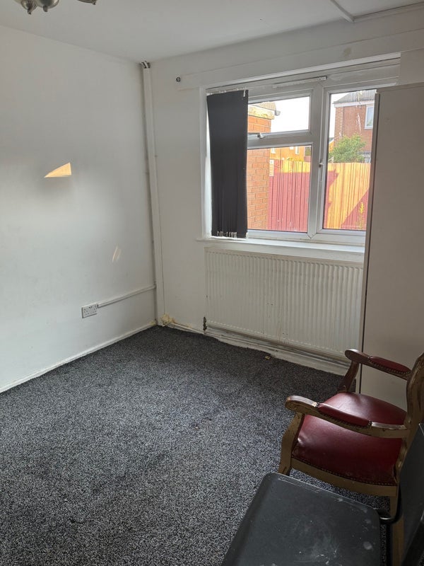 Flat Martindale Crescent in Manchester