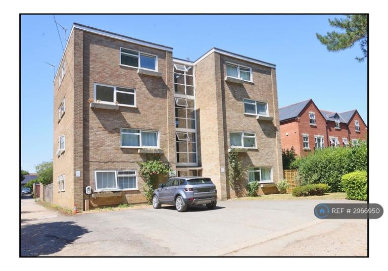 Flat Park Lane in Salisbury