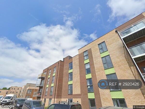 Room Flatts Close in Harry Stoke