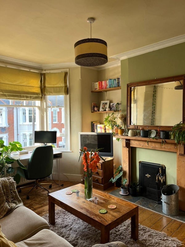 Room Cambray Road in Greater London