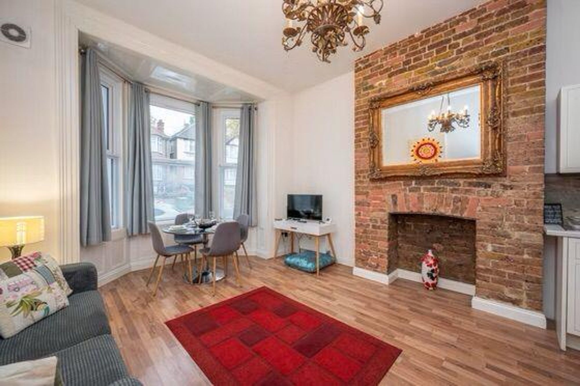 Flat Marischal Road in Greater London