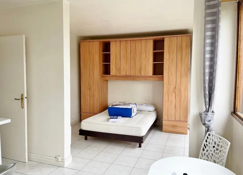Appartement Rue Philippe Lebon à Le Chesnay-Rocquencourt