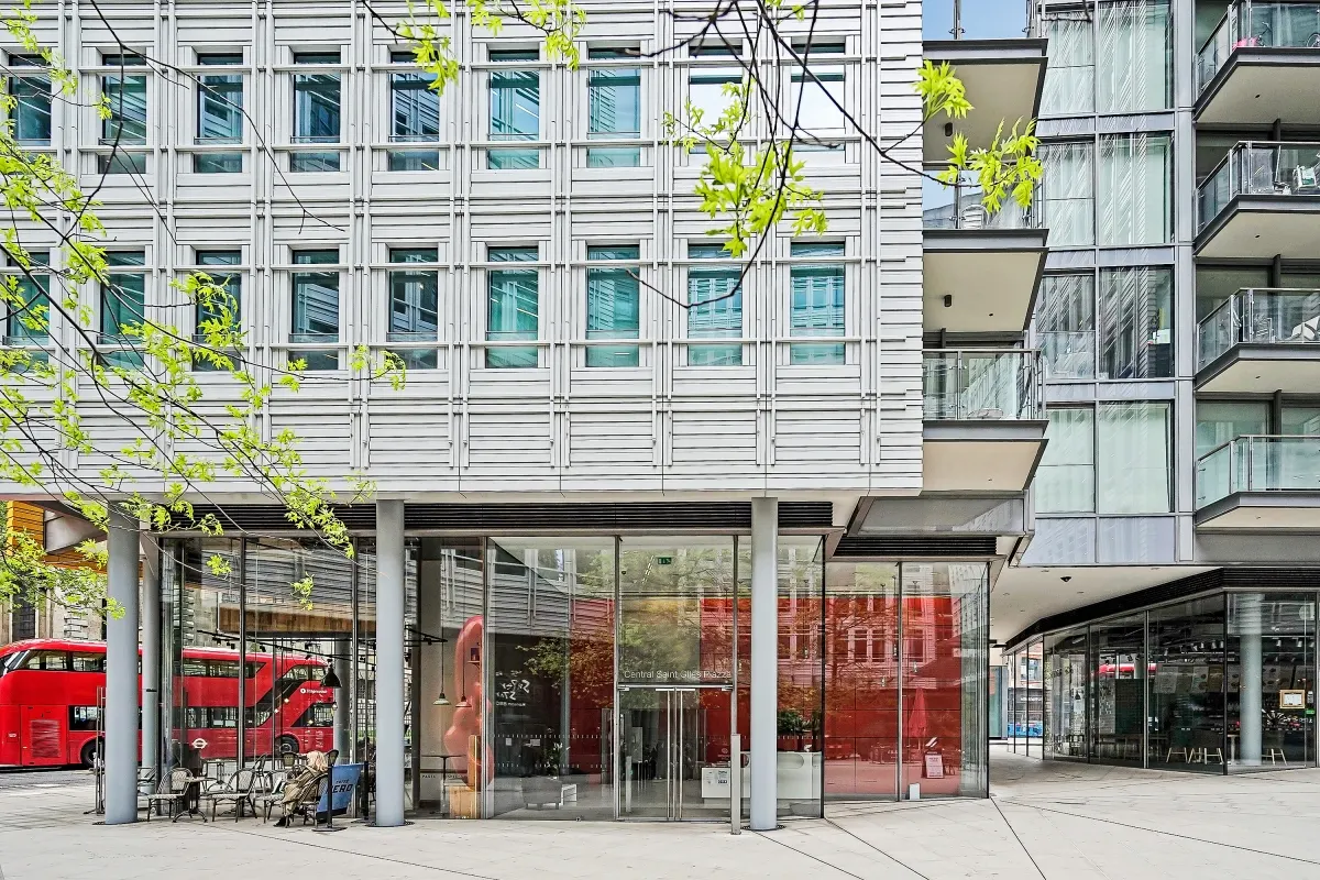 Flat Earnshaw Street in Greater London
