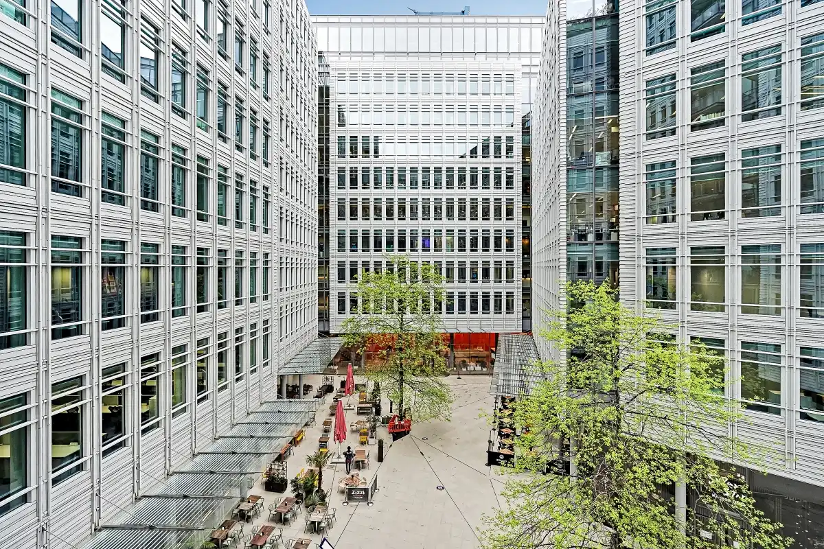 Flat Earnshaw Street in Greater London