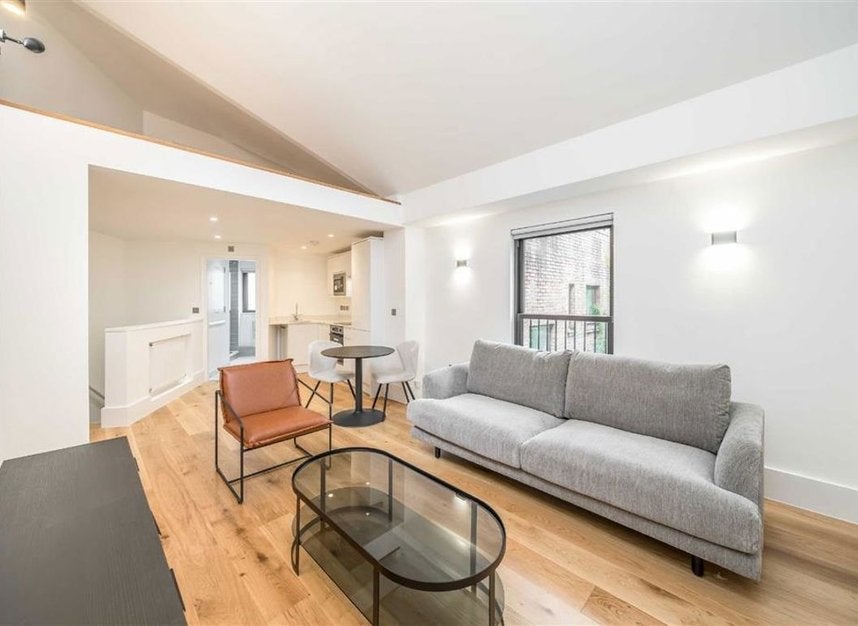 Flat Suffolk Street in City of Westminster