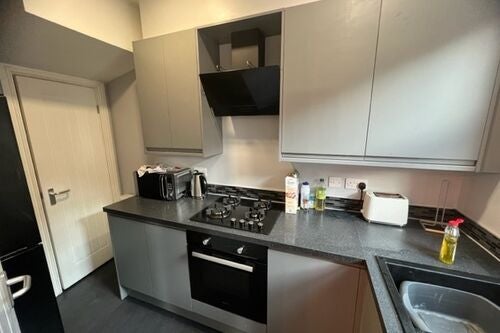 Flat Harold View in Leeds