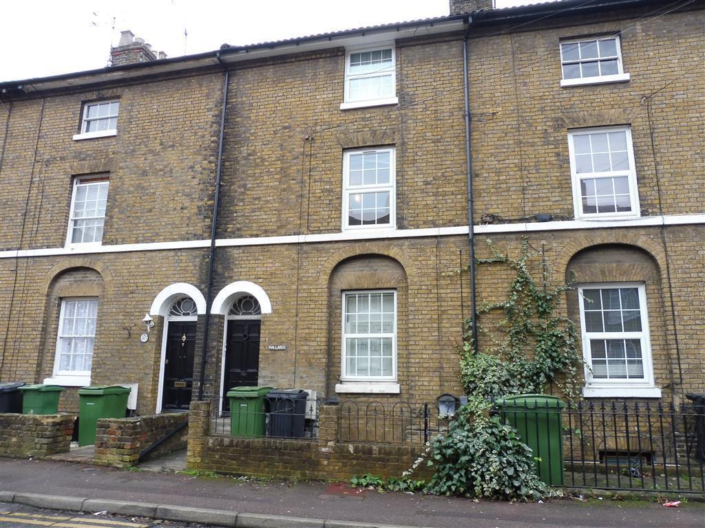 Flat Marsham Street in Maidstone