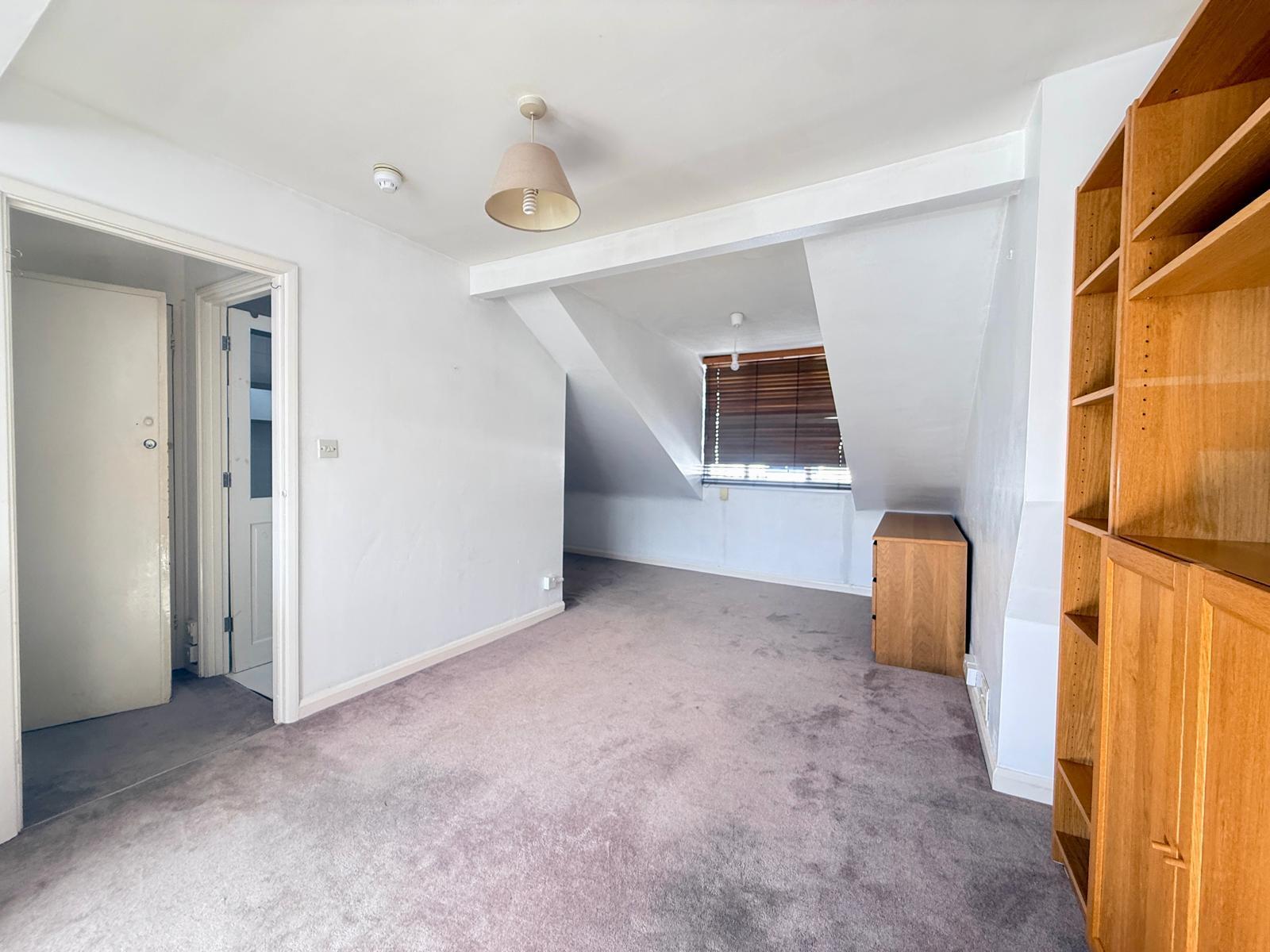Flat Dudley Road in Tunbridge Wells