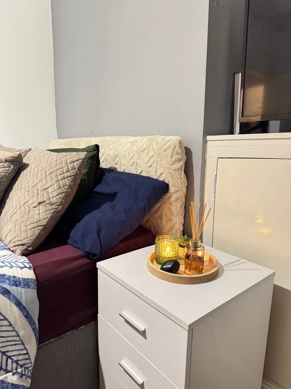 Room Silverdale Avenue in Liverpool