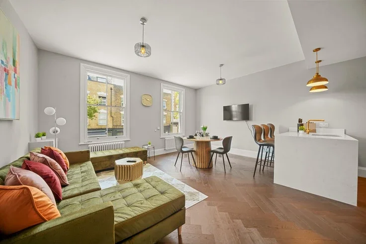 Flat Chatsworth Road in Greater London
