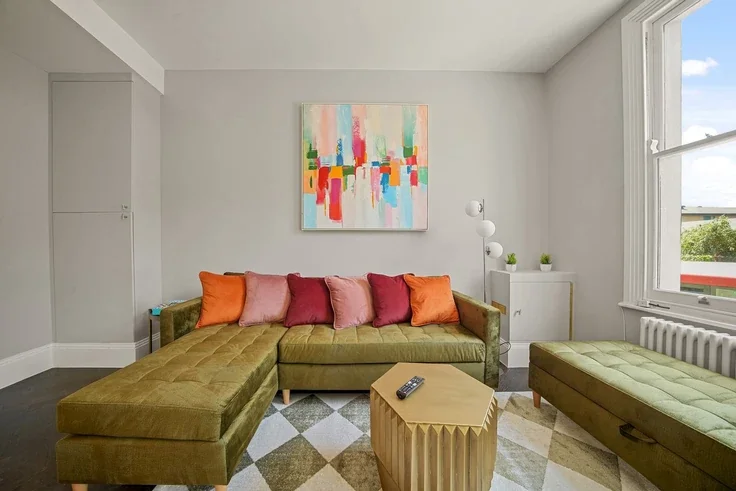 Flat Chatsworth Road in Greater London