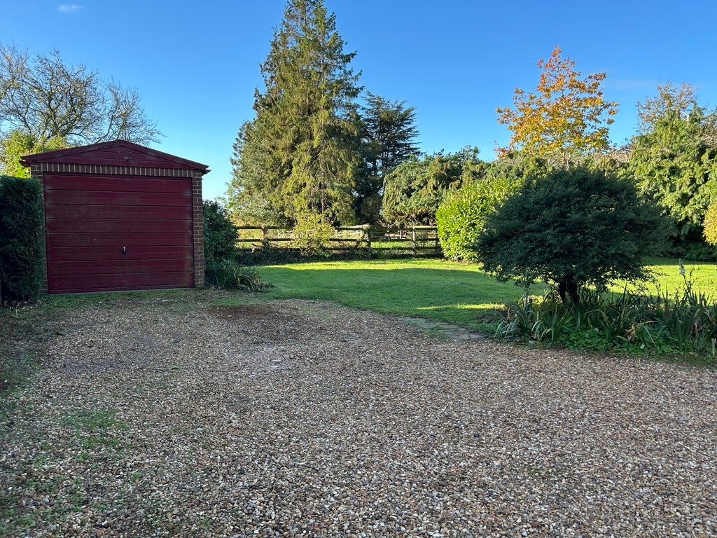 House St Helen's Close in Thornby