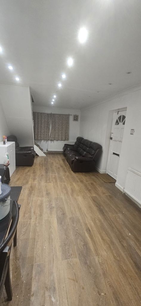 House Wortley Road in Greater London