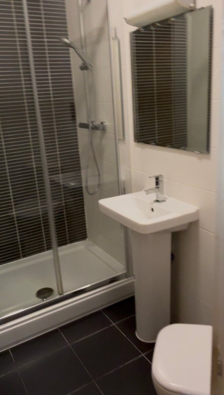 Room De Montfort Street in Leicester