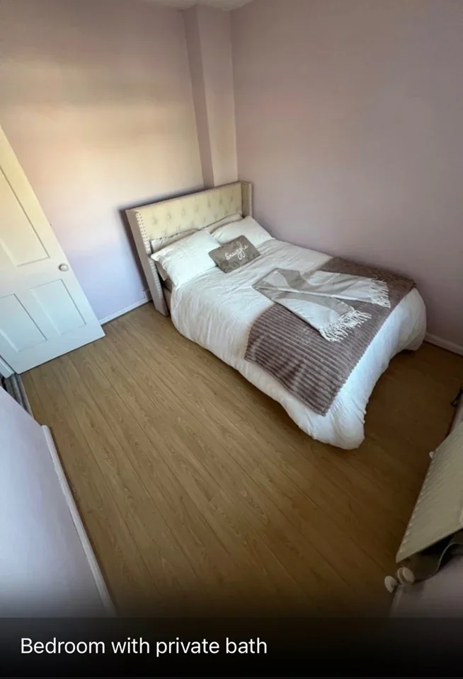 Room Goresbrook Road in Greater London