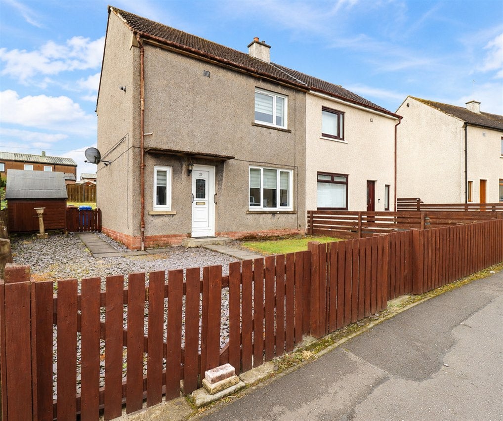 House Eldrick Avenue in Fauldhouse