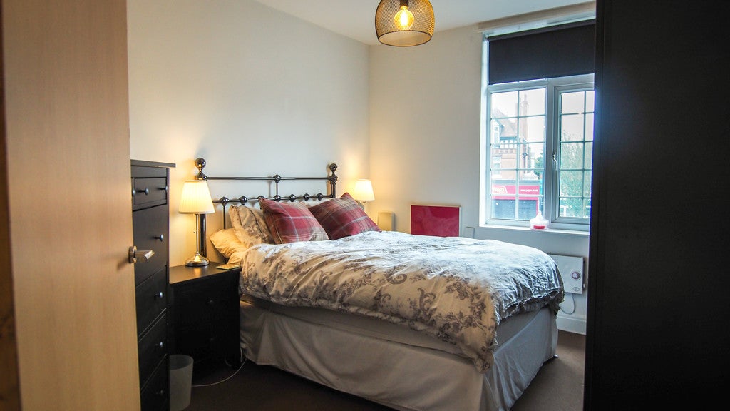 Flat Broadfields Road in Birmingham
