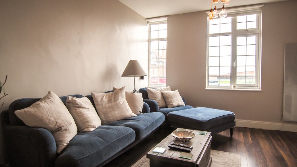 Flat Broadfields Road in Birmingham