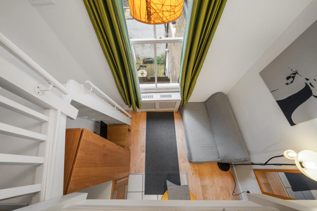 Flat Fairholme Road in Greater London
