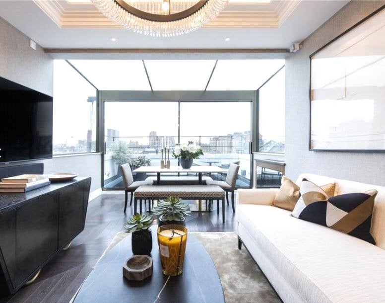 Flat Prince of Wales Terrace in Greater London