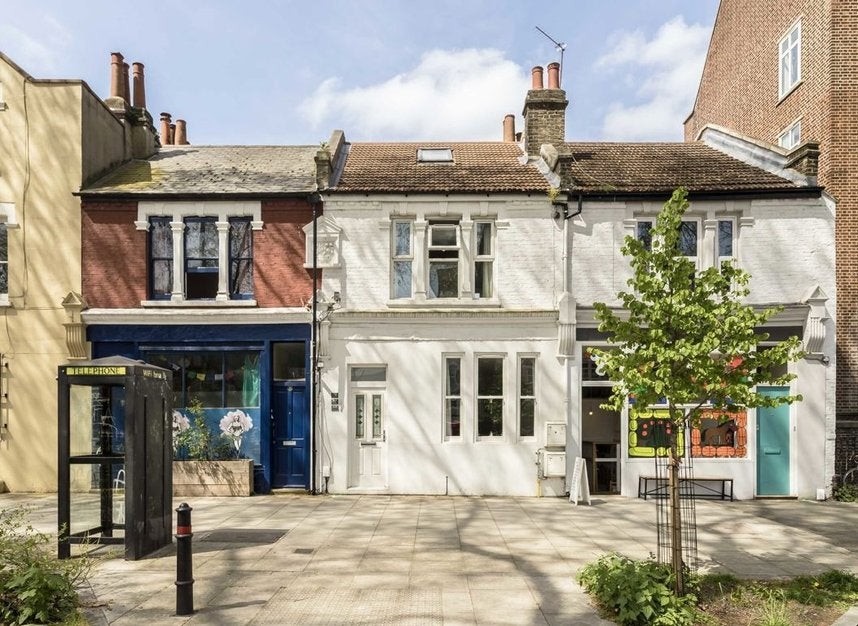 Flat Shacklewell Lane in Greater London