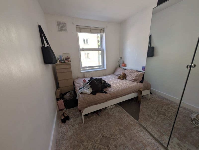 Room Turin Street in Greater London