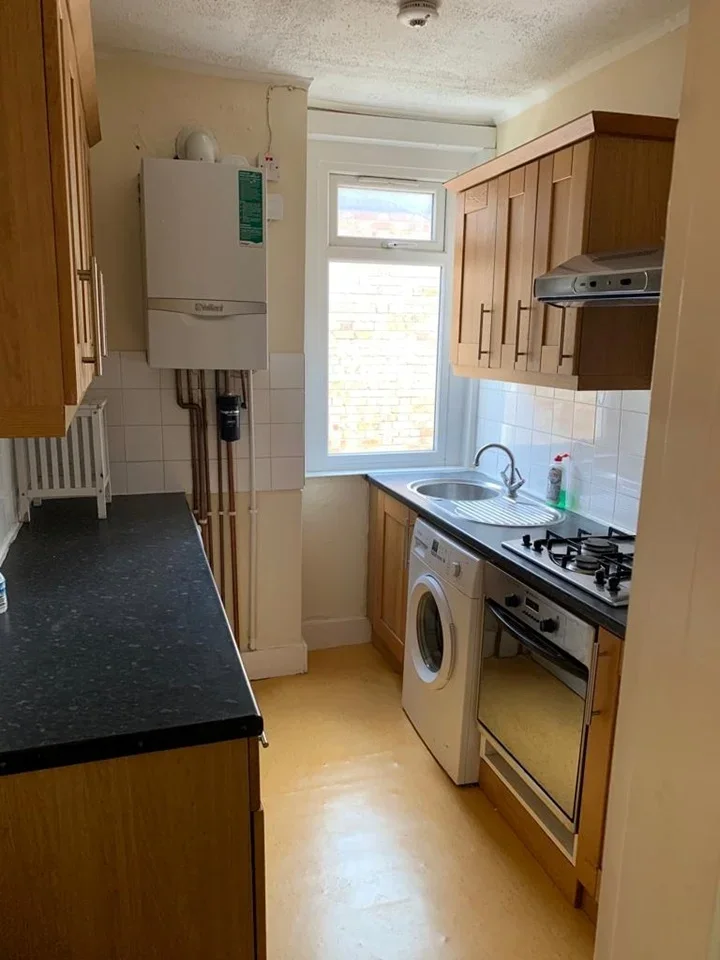 Flat Butler Road in Greater London