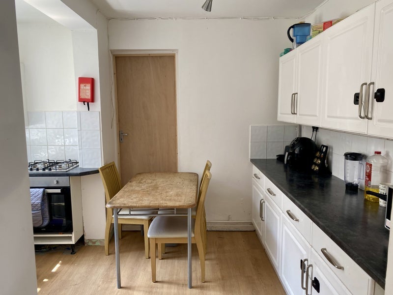 Room Baddow Road in Chelmsford