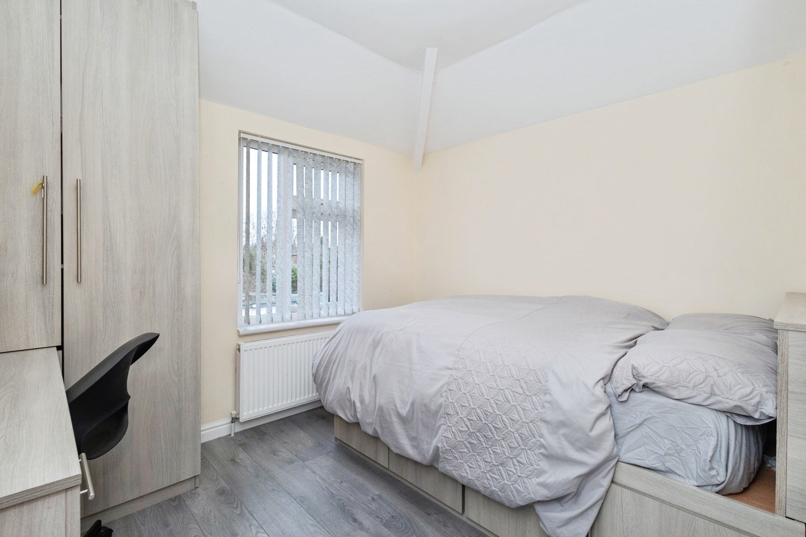 Room Stephens Road in Manchester