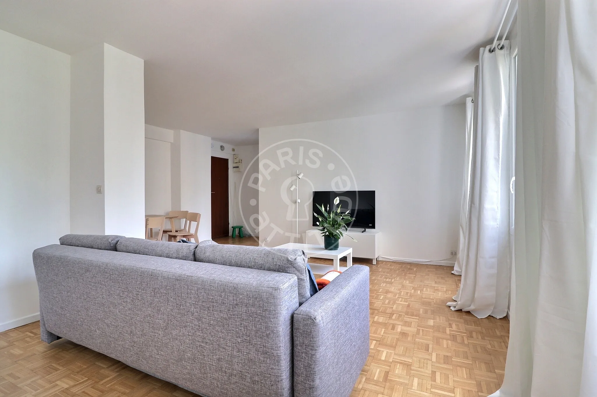 Flat Rue de la Santé in Paris