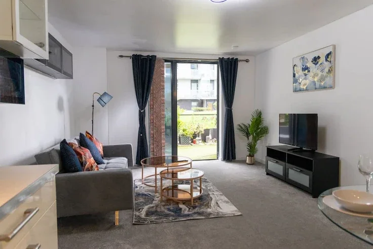 Flat Meadowside Quay Walk in Glasgow