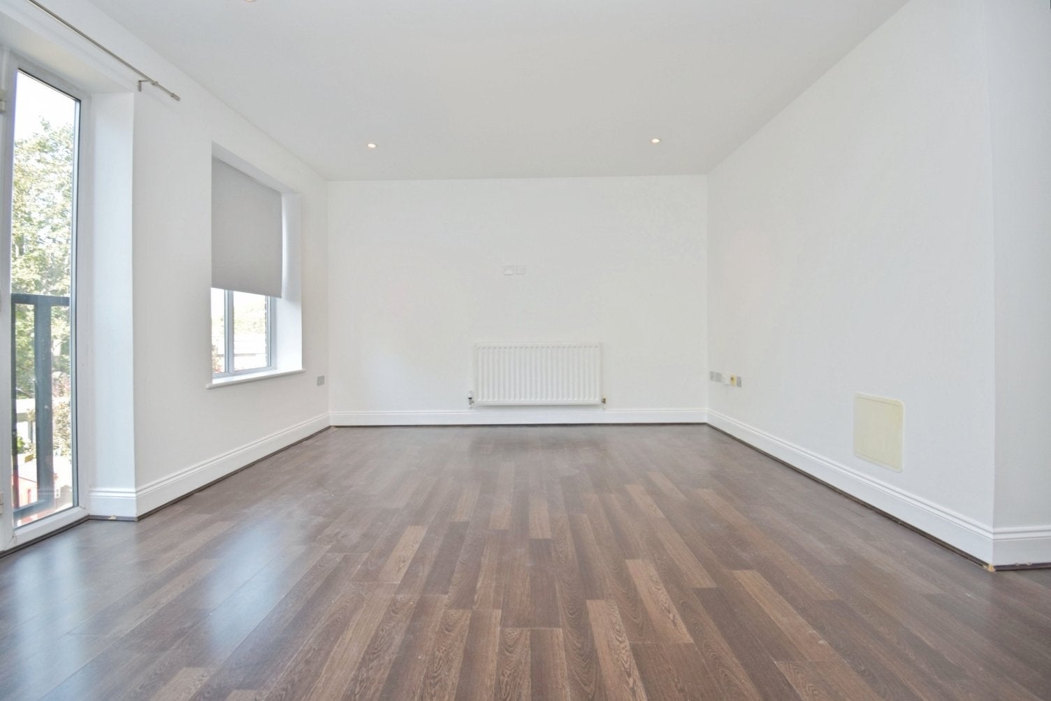 Flat Marian Gardens in Greater London
