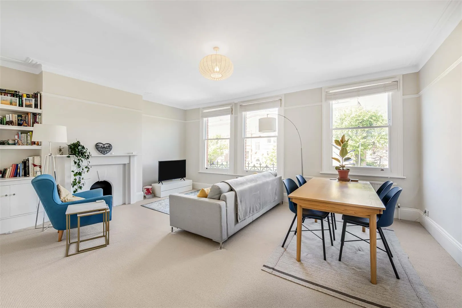 House Erpingham Road in Greater London