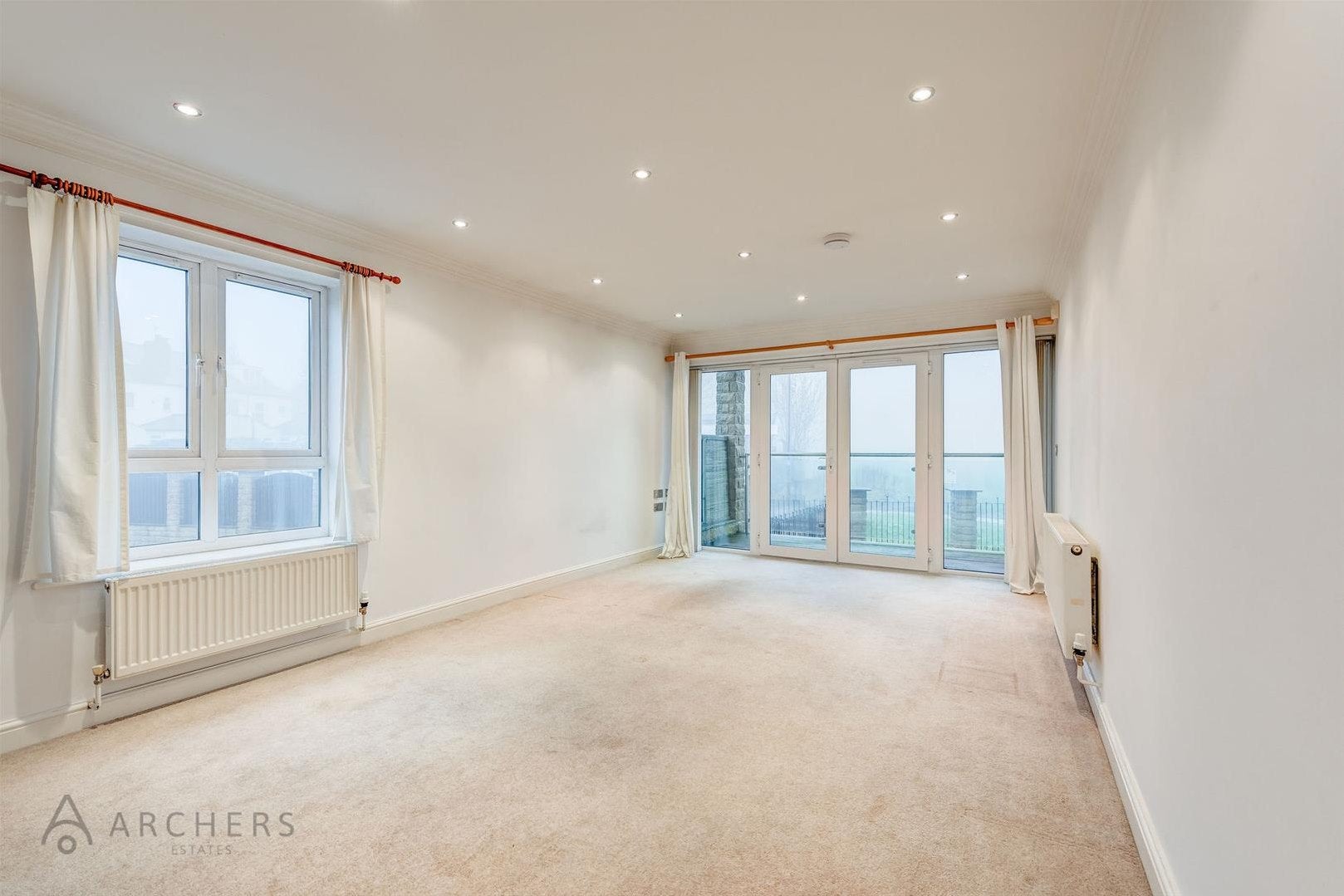 Flat Northfield Court in Sheffield