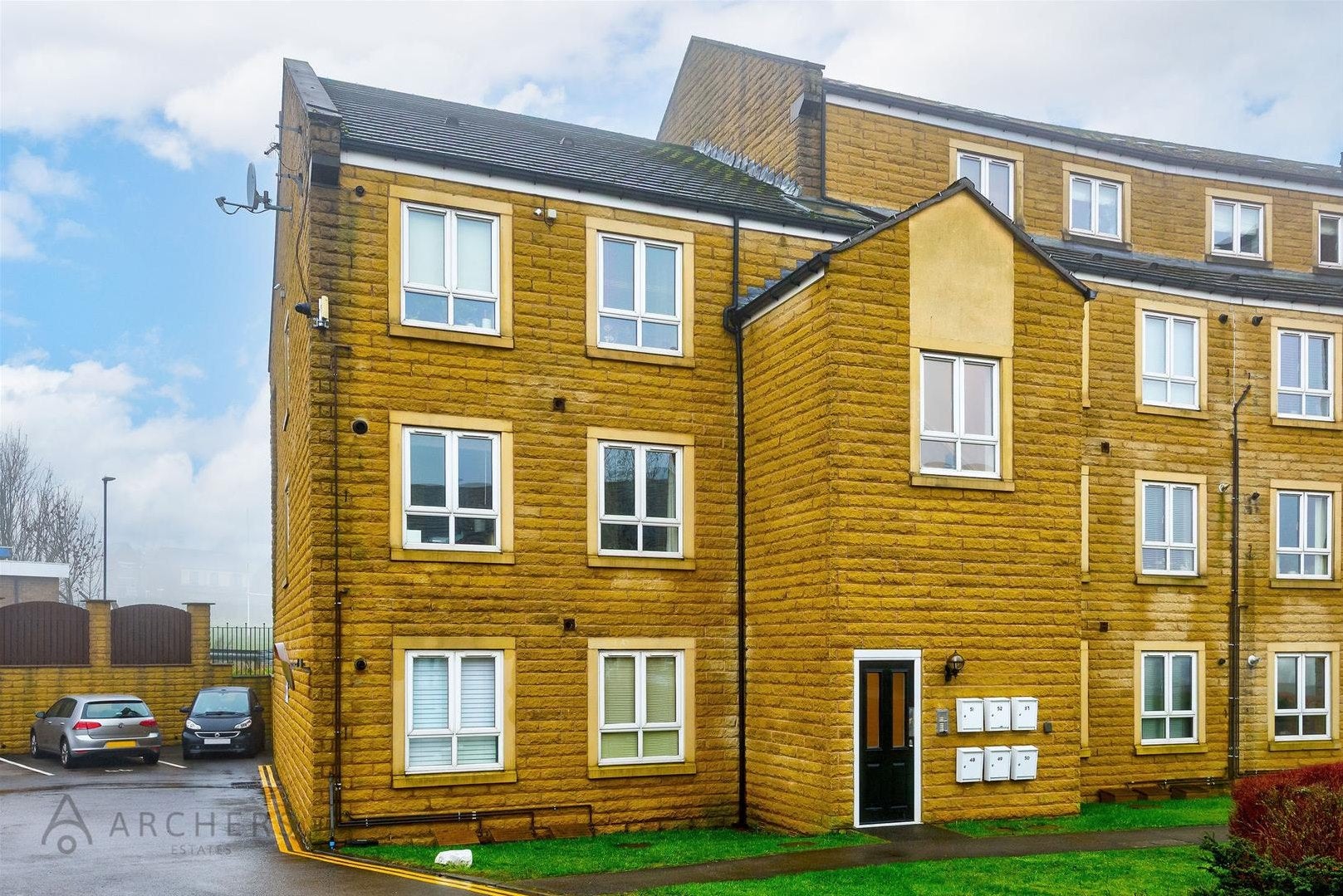 Flat Northfield Court in Sheffield