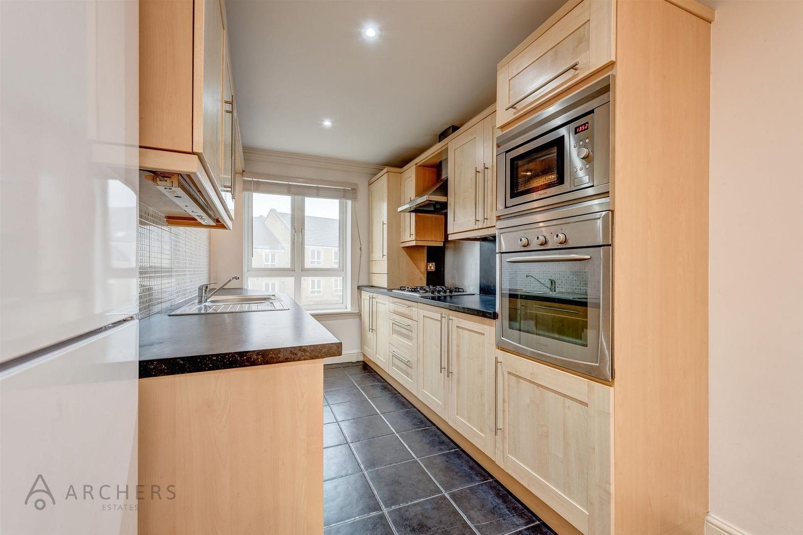 Flat Northfield Court in Sheffield